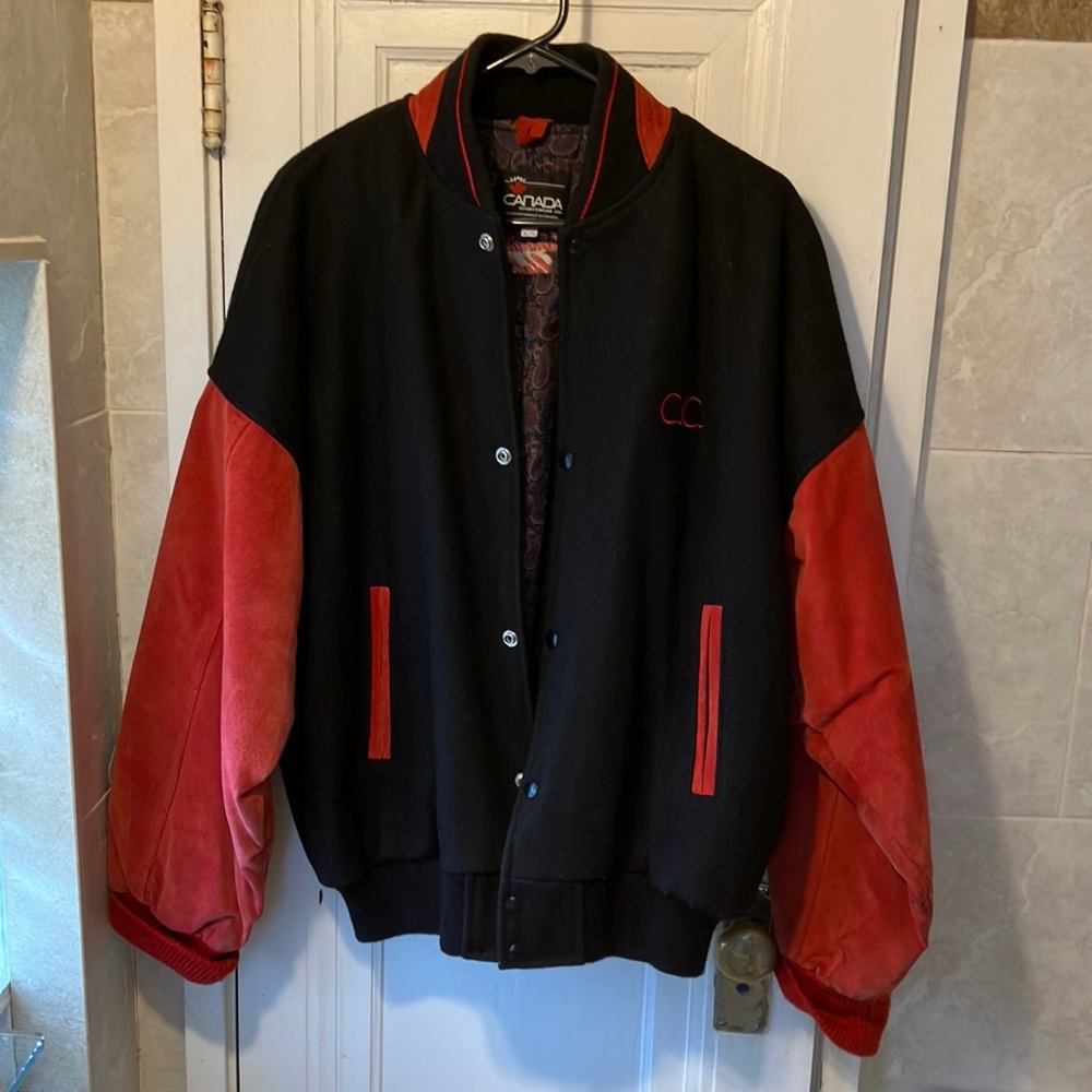 Vintage Canadian Club Men’s Bomber Style Jacket
